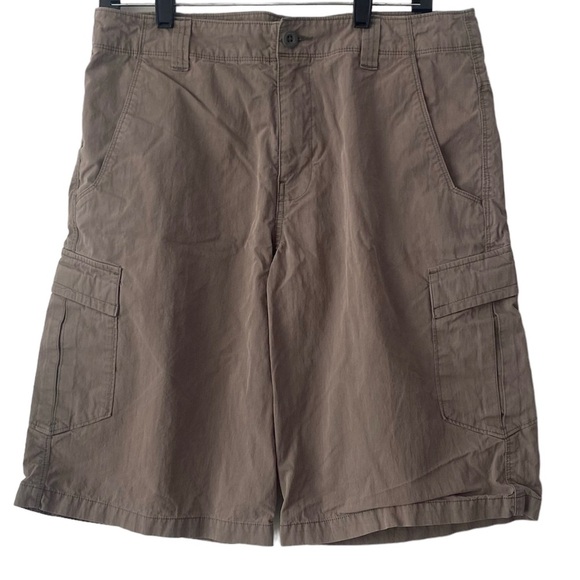 The North‎ Face Shorts - Picture 1 of 6